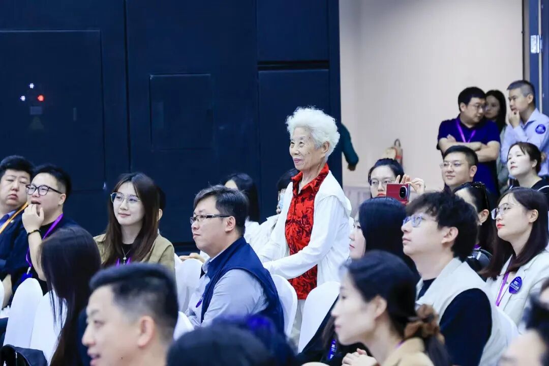 https://mmbiz.qpic.cn/sz_mmbiz_jpg/W9RAEANE0DEekeQsGhfRMkdU5az1Q906icRumhQlQsKTlVrYpwoBOS3qQqr4ZgYxn1JRv9PKAq6Zxj1uibobpNNg/640?wx_fmt=jpeg&from=appmsg